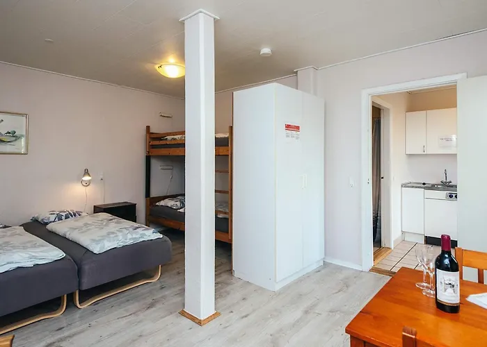 4 Person In Højer